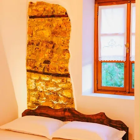 Stone * Berat